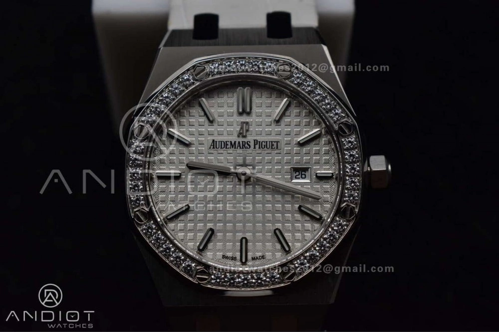 Lady Royal Oak 33mm 67651 SS Diamond Bezel V7F 1:1 White Textured Dial On White Croco Leather Strap Ronda Quartz to AP Cal.2713