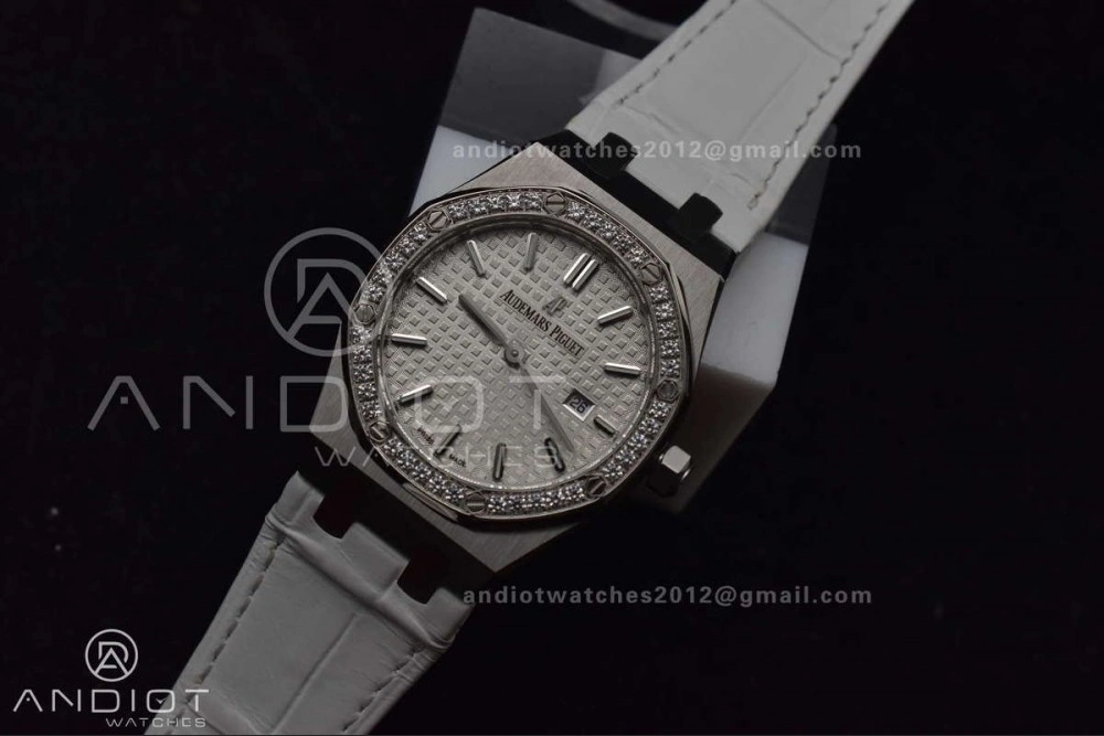 Lady Royal Oak 33mm 67651 SS Diamond Bezel V7F 1:1 White Textured Dial On White Croco Leather Strap Ronda Quartz to AP Cal.2713