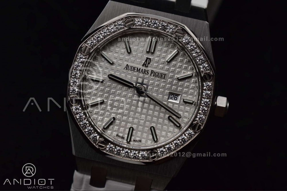 Lady Royal Oak 33mm 67651 SS Diamond Bezel V7F 1:1 White Textured Dial On White Croco Leather Strap Ronda Quartz to AP Cal.2713