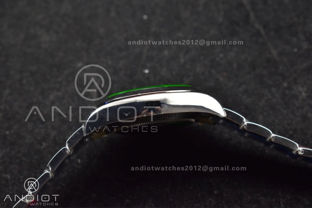 Milgauss 116400 GV Real Green Sapphire 904L SS VSF 1:1 Best Edition Black Dial on 904L SS Bracelet SA3131