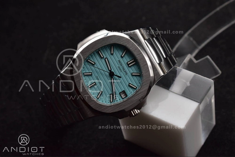 Nautilus 5711 3KF 1:1 Best Edition Tiffany Blue Dial on SS Bracelet A324 Super Clone V2