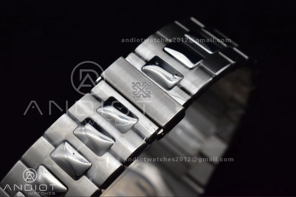 Nautilus 5711 Tiffany GRF 1:1 Best Edition Tiffany Blue Dial on SS Bracelet 324CS