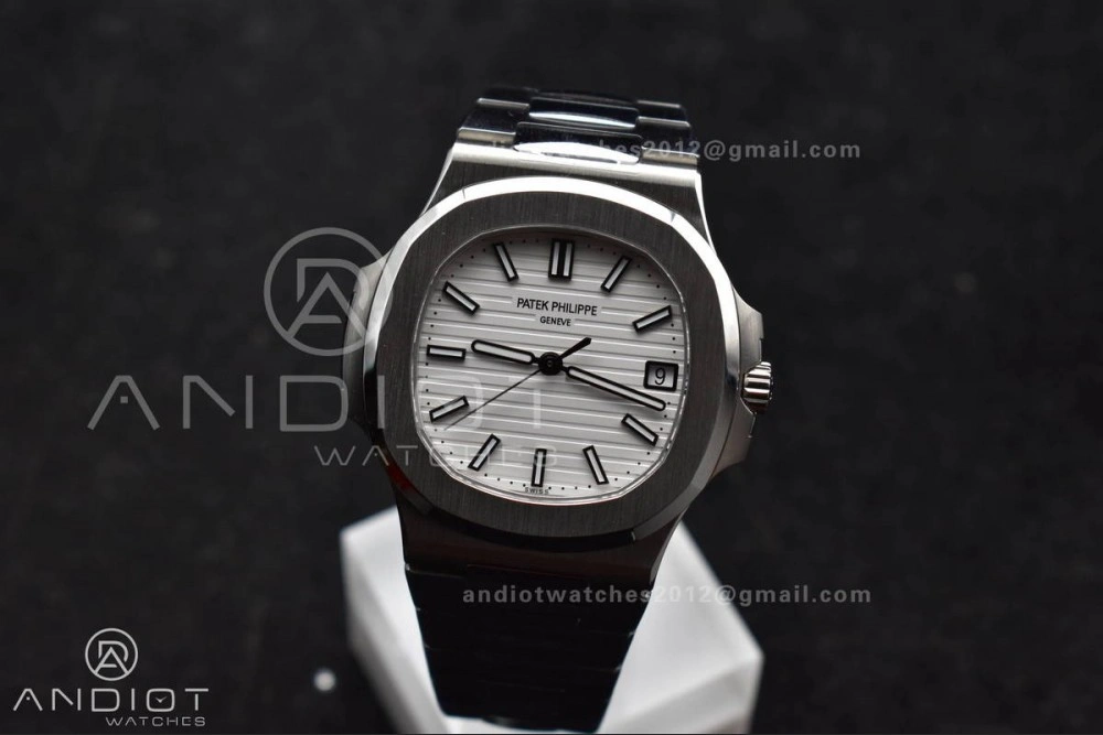 Nautilus 5711 1A 3KF 1:1 Best Edition White Textured Dial on SS Bracelet A324 Super Clone V2