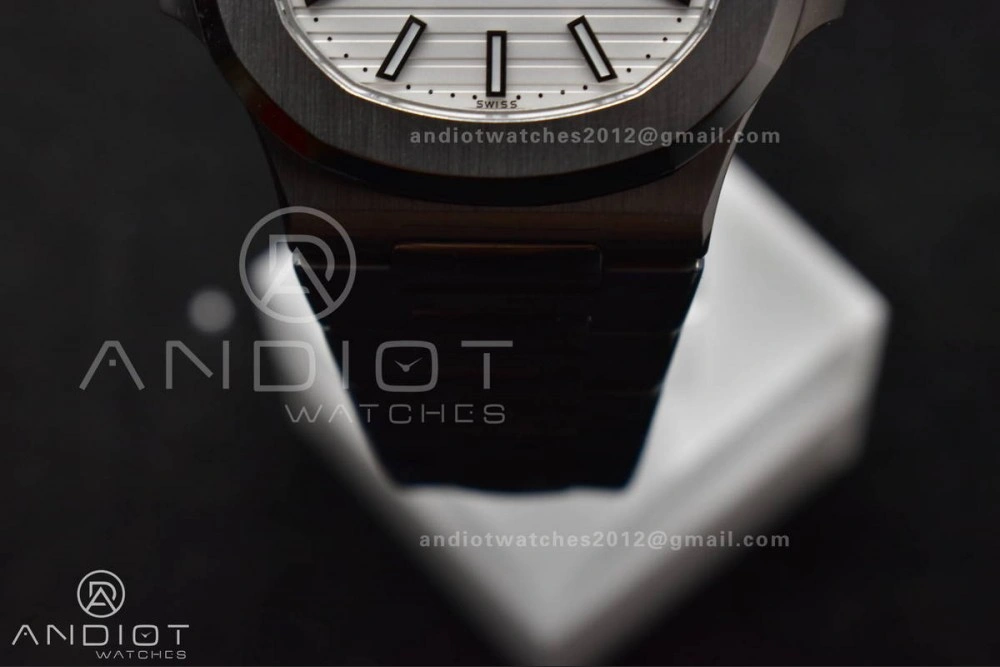 Nautilus 5711 1A 3KF 1:1 Best Edition White Textured Dial on SS Bracelet A324 Super Clone V2