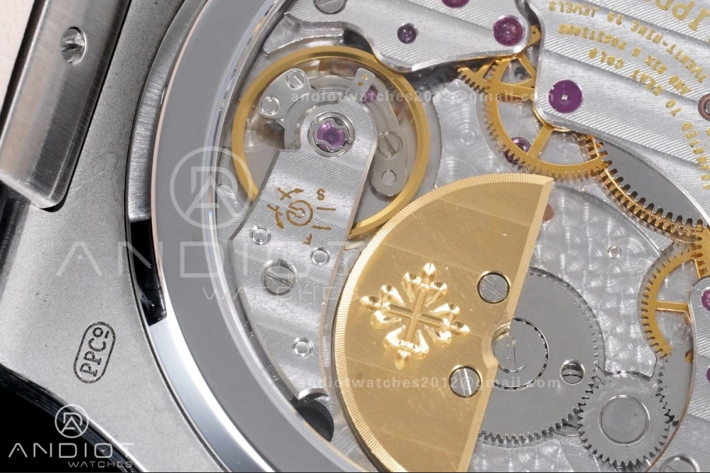 Nautilus 5712 Full Diamonds SS PPF 1:1 Best Edition Gray Dial on Black Leather Strap A240 Super Clone V3