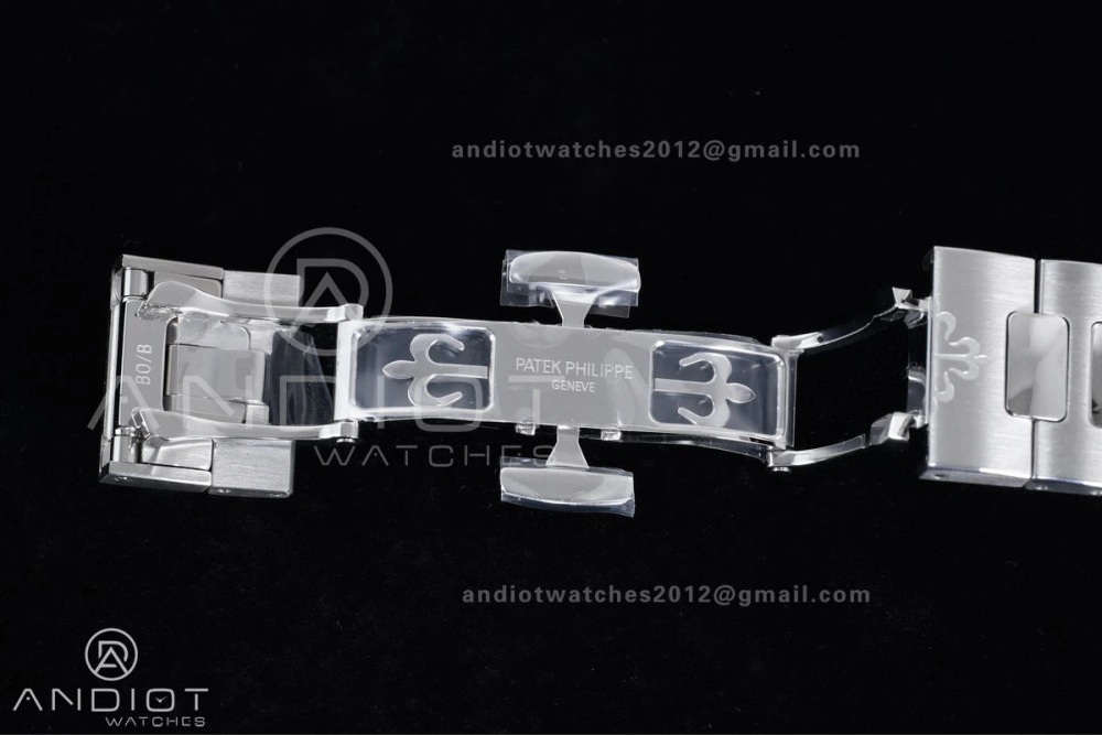 Nautilus 5712 SS PPF 1:1 Best Edition Blue Dial on SS Bracelet PPF240 Super Clone V4