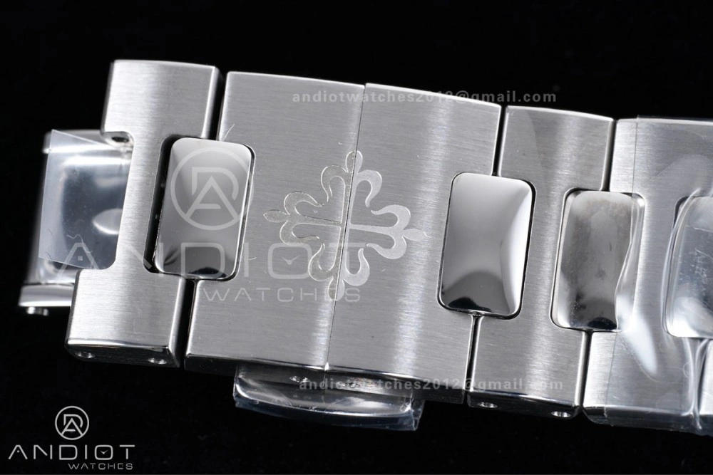 Nautilus 5712 SS PPF 1:1 Best Edition Tiffany Blue Dial on SS Bracelet PPF240 Super Clone V4