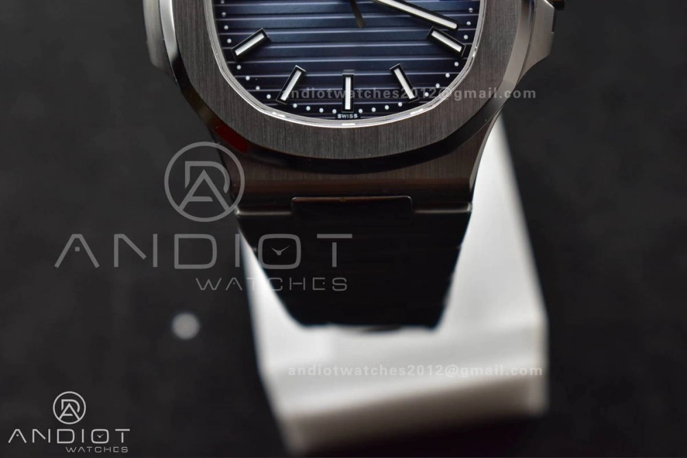 Nautilus 5811 1A 3KF 1:1 Best Edition Blue Textured Dial on SS Bracelet A330 Super Clone