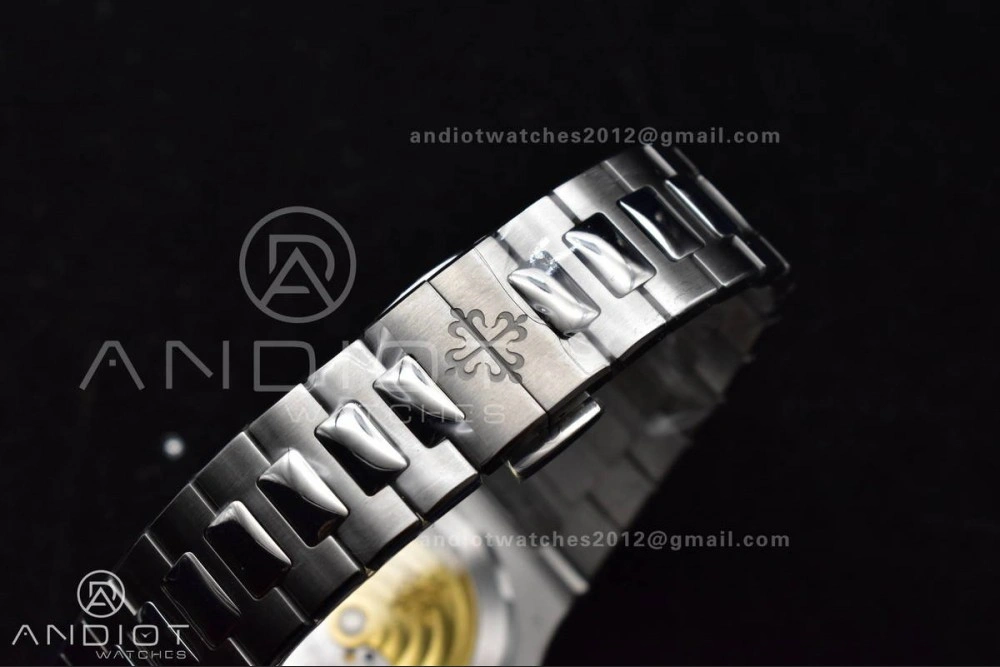 Nautilus 5811 1A 3KF 1:1 Best Edition Blue Textured Dial on SS Bracelet A330 Super Clone