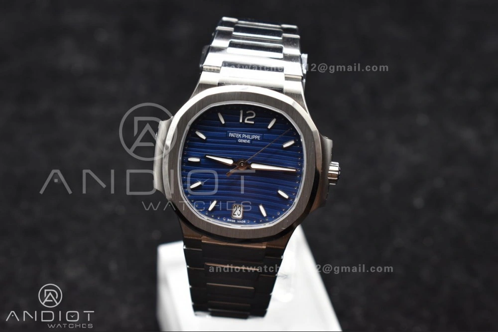 Nautilus 7118 3KF 1:1 Best Edition Blue Textured Dial on SS Bracelet A324 Super Clone V2
