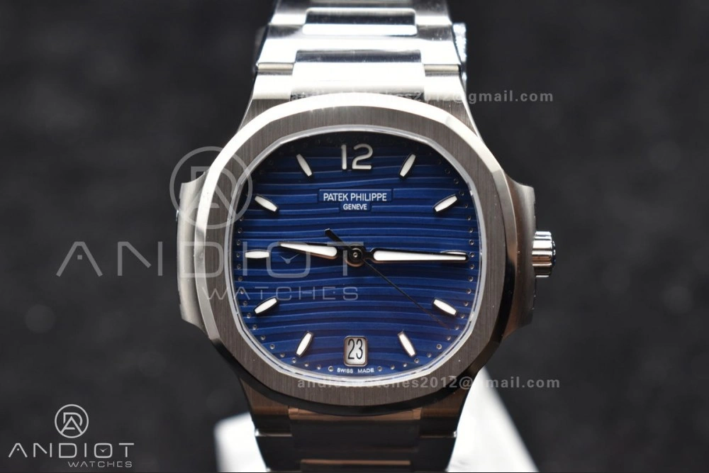 Nautilus 7118 3KF 1:1 Best Edition Blue Textured Dial on SS Bracelet A324 Super Clone V2