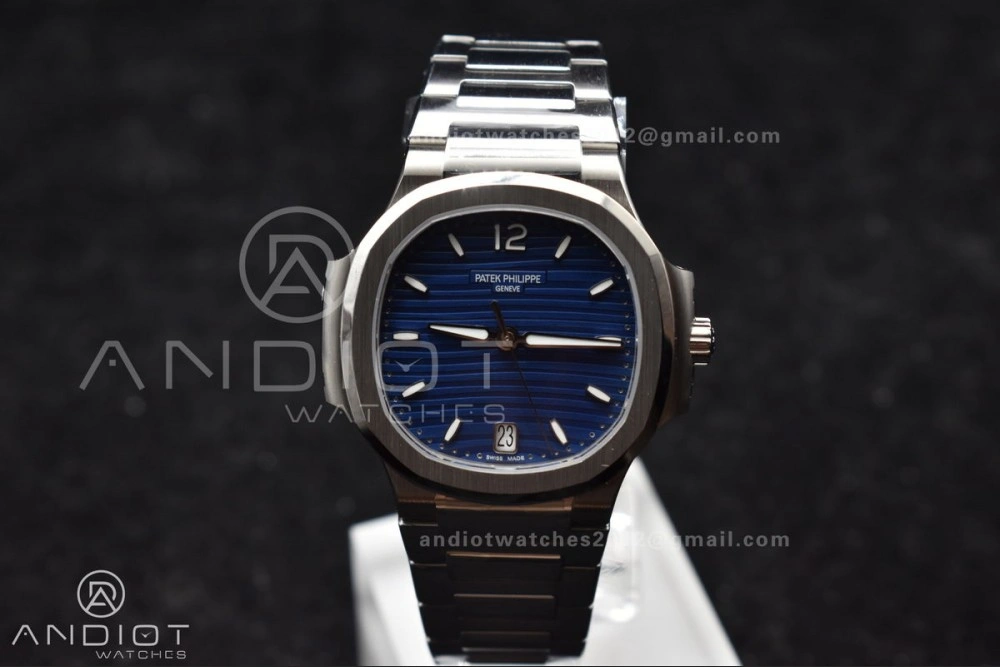 Nautilus 7118 3KF 1:1 Best Edition Blue Textured Dial on SS Bracelet A324 Super Clone V2