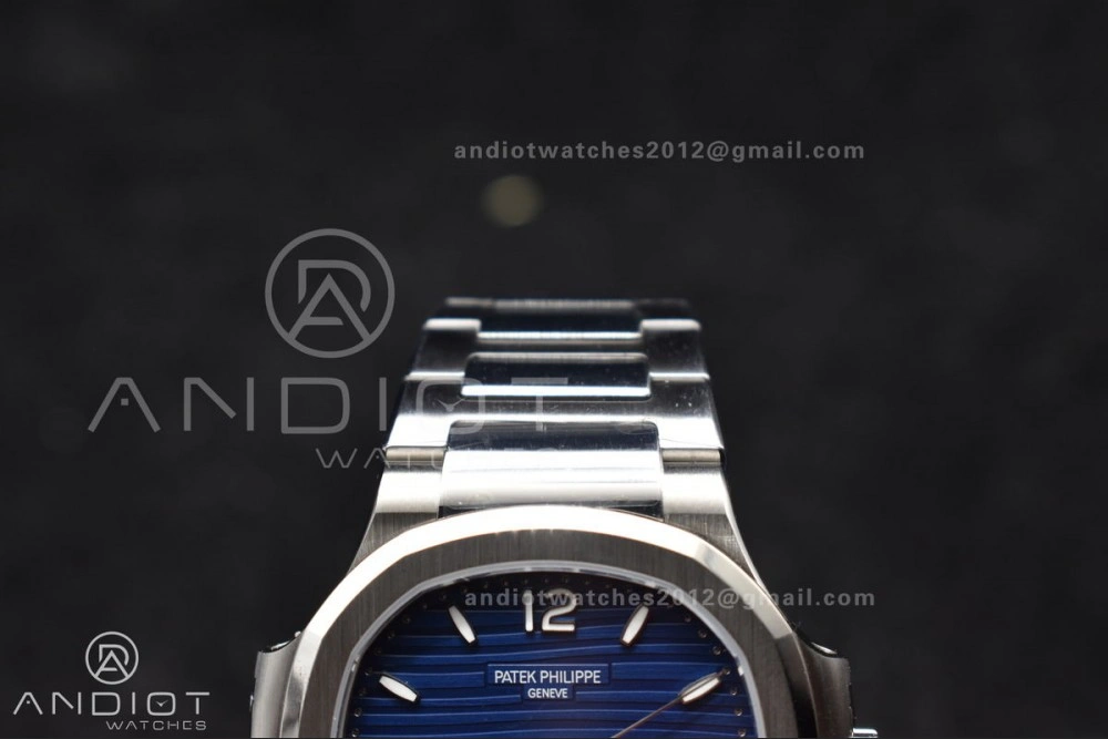 Nautilus 7118 3KF 1:1 Best Edition Blue Textured Dial on SS Bracelet A324 Super Clone V2