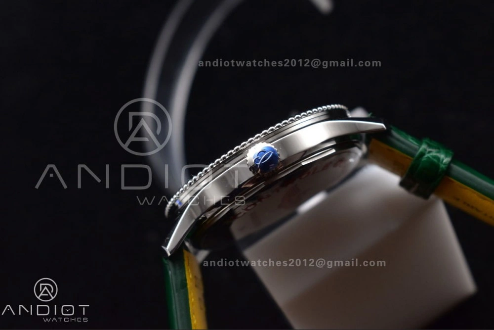 Navitimer  41mm TF 1:1 Best Edition Green Dial on Leather A2824