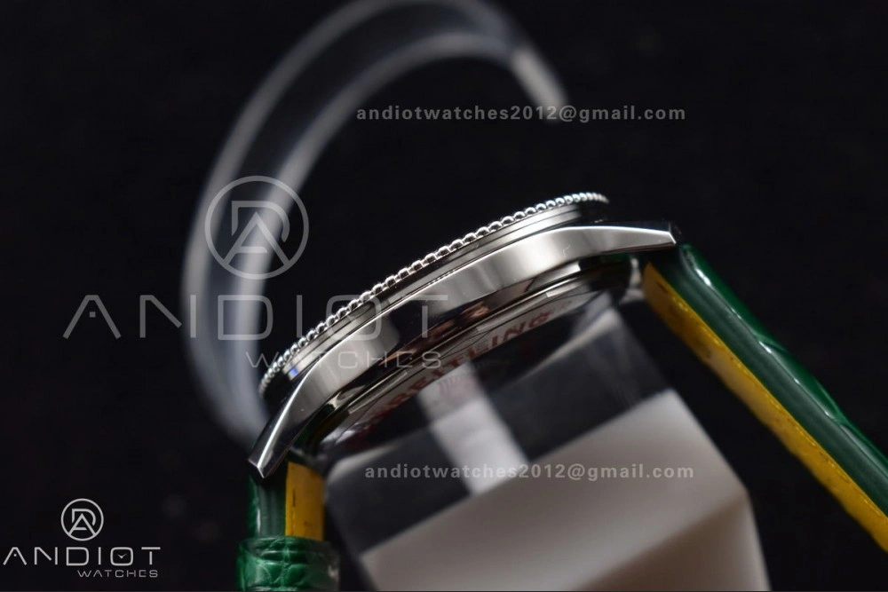 Navitimer  41mm TF 1:1 Best Edition Green Dial on Leather A2824