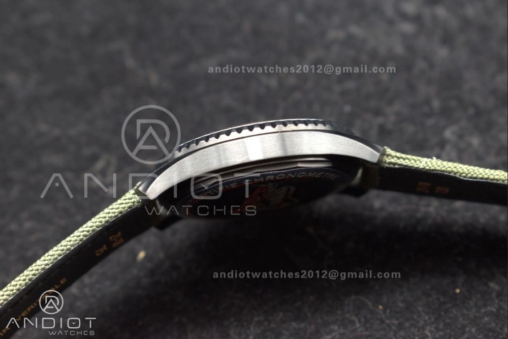 Navitimer 8 Automatic 41mm PVD TF 1:1 Best Edition Green Dial on Green Nylon Strap A2824