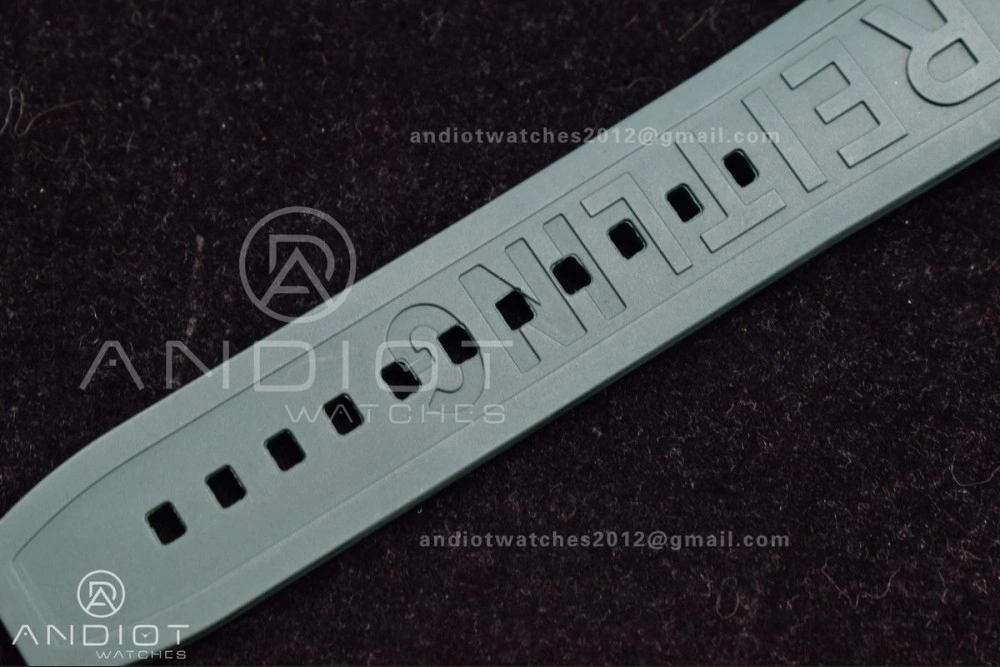 OF Factory Breilting Endurance Pro 44mm Green