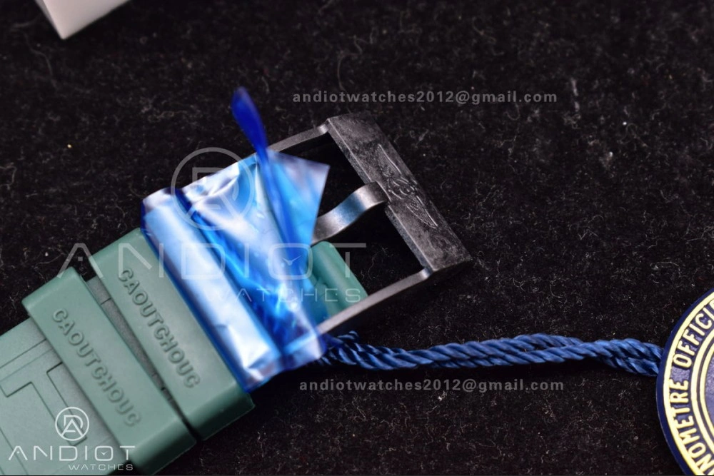 OF Factory Breilting Endurance Pro 44mm Green