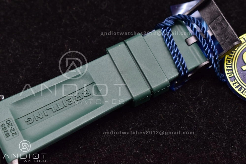 OF Factory Breilting Endurance Pro 44mm Green