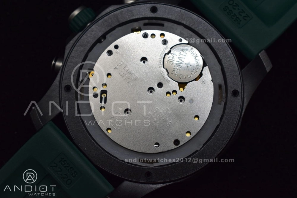 OF Factory Breilting Endurance Pro 44mm Green