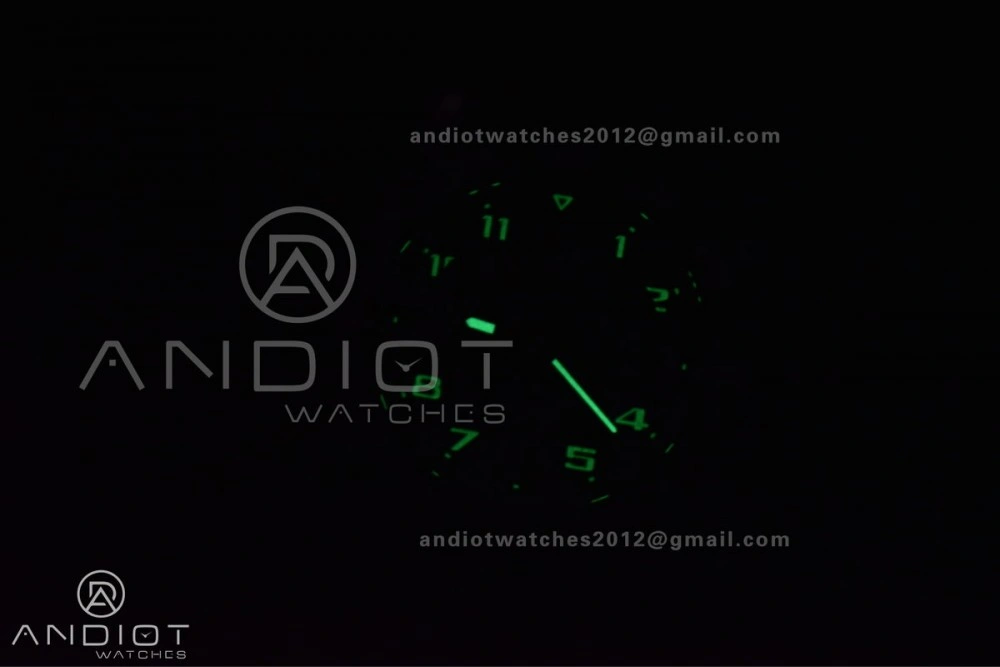 OF Factory Breilting Endurance Pro 44mm Green