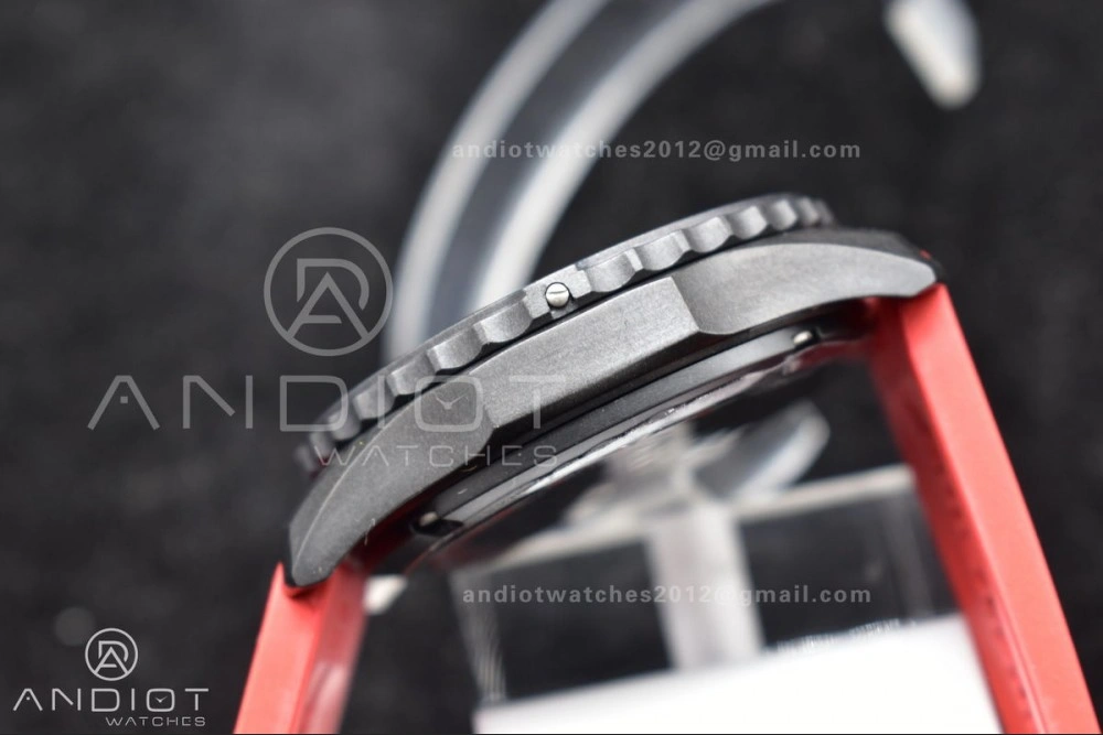 OF Factory Breilting Endurance Pro 44mm