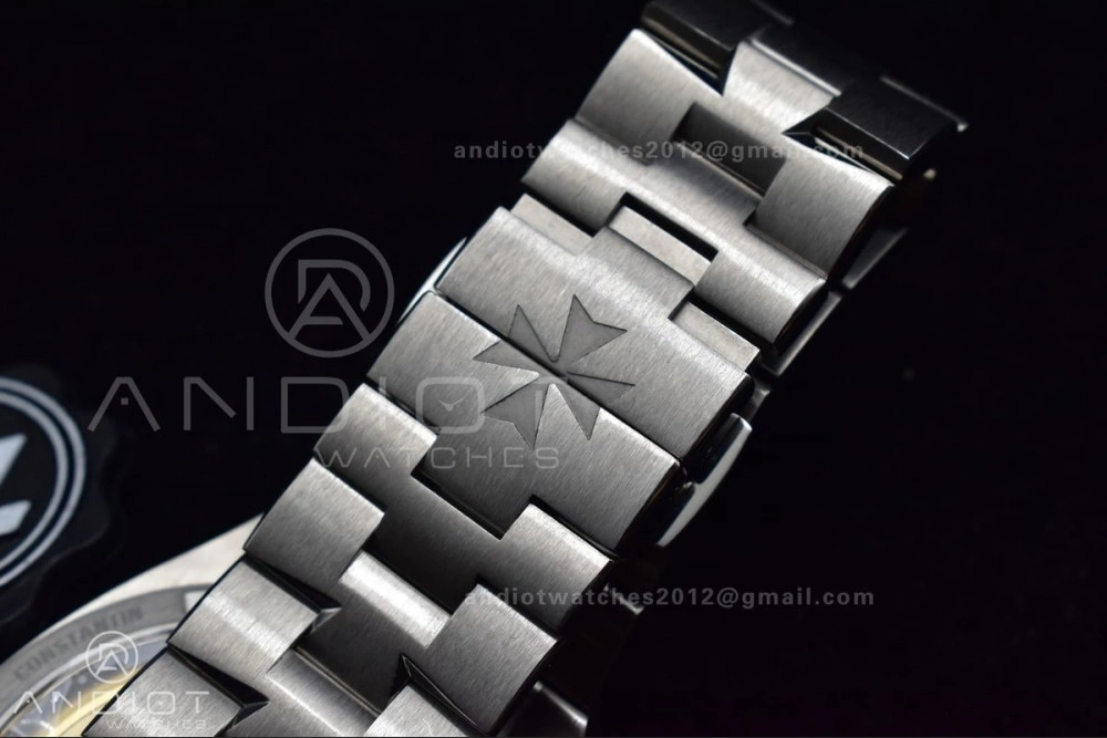 Overseas 4500V SS ZF 1:1 Best Edition Black Dial on SS Bracelet A5100