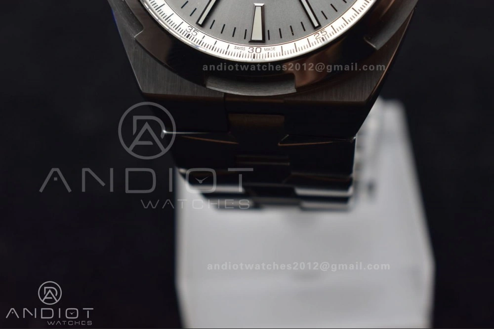 Overseas 4500V SS ZF 1:1 Best Edition Silver Dial on SS Bracelet A5100