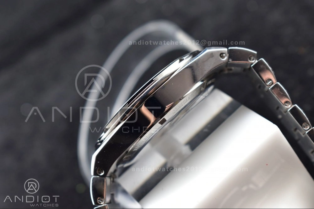 Overseas 4500V SS ZF 1:1 Best Edition Silver Dial on SS Bracelet A5100