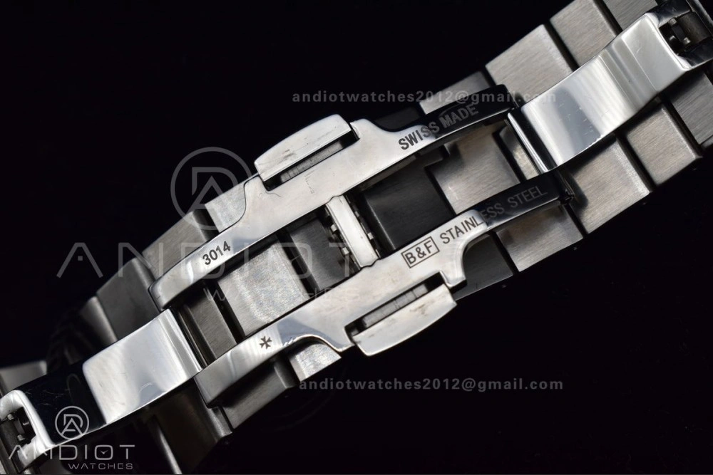Overseas 4500V SS ZF 1:1 Best Edition Silver Dial on SS Bracelet A5100