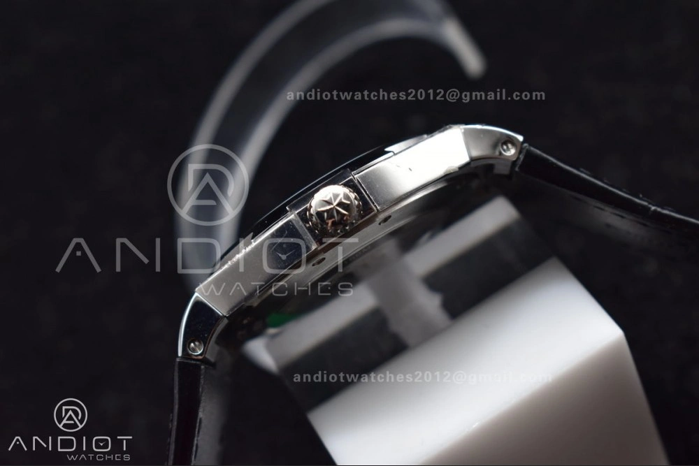 Overseas SS 8F Maker Black Dial on Black Rubber Strap