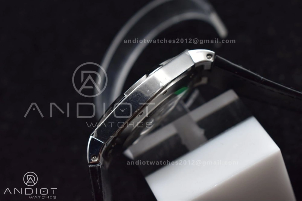 Overseas SS 8F Maker Black Dial on Black Rubber Strap