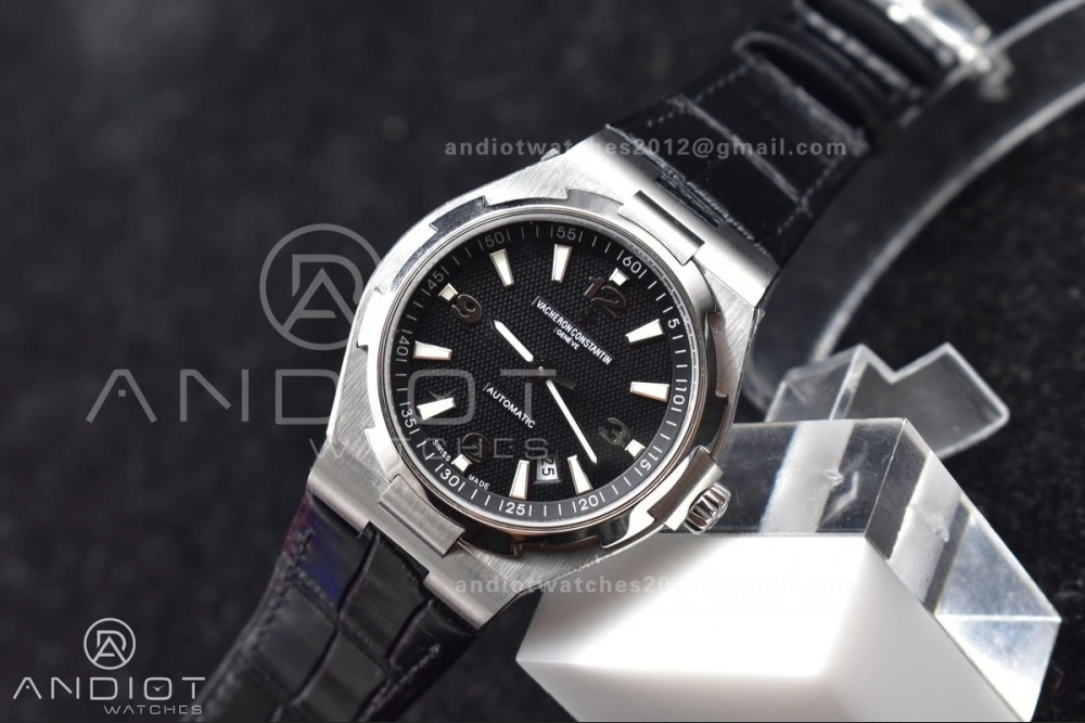 Overseas SS 8F Maker Black Dial on Black Rubber Strap