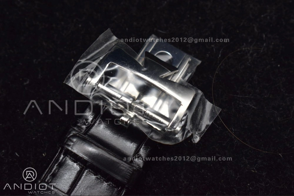 Overseas SS 8F Maker Black Dial on Black Rubber Strap