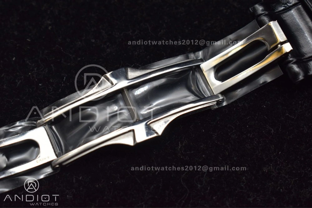 Overseas SS 8F Maker Black Dial on Black Rubber Strap