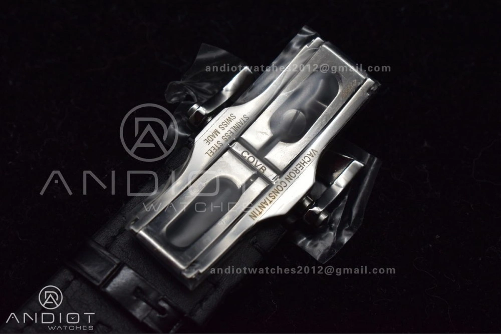 Overseas SS 8F Maker Black Dial on Black Rubber Strap