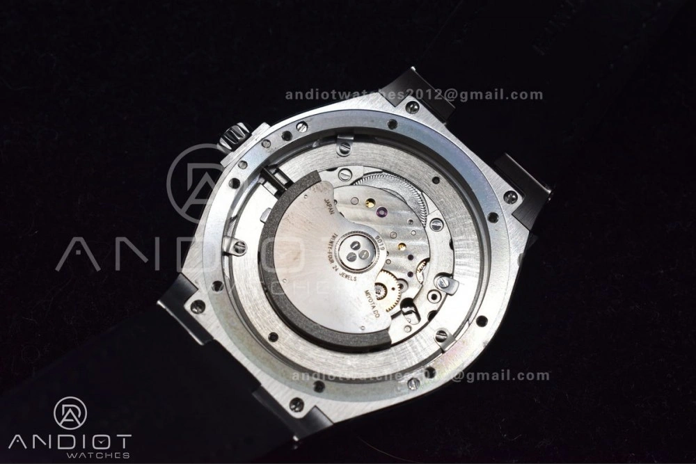 Overseas SS 8F Maker Black Dial on Black Rubber Strap