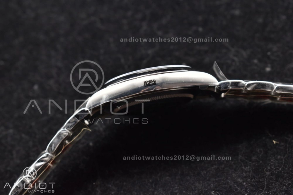 Oyster Perpetual 124300 41mm Clean 1:1 Best Edition 904L Steel Red Dial VR3230