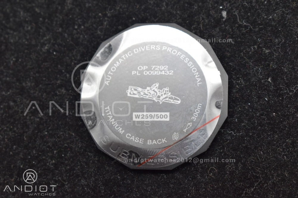 PAM1070 W SBF 1:1 Best Edition Black Dial on Black Rubber Strap P900