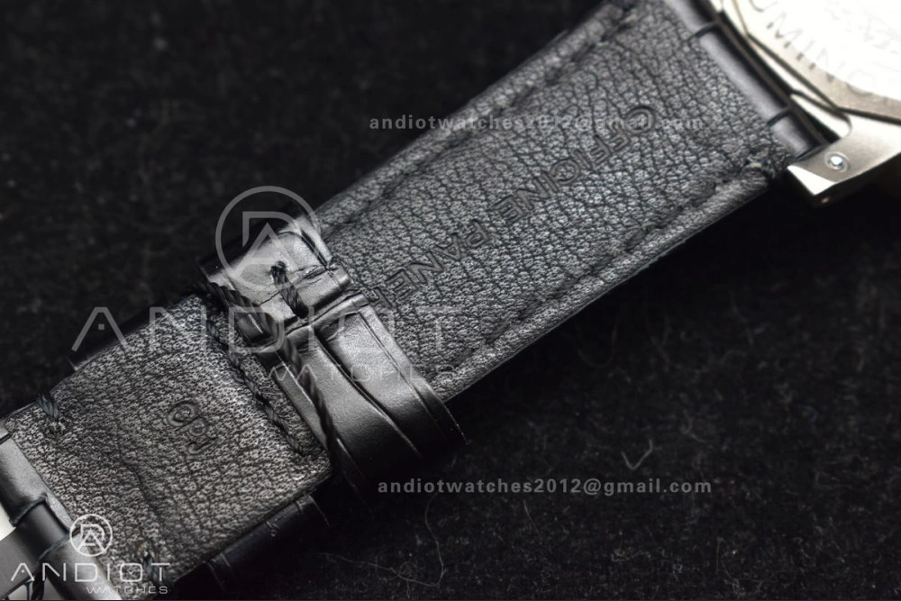 PAM1096 W Luminor GMT 42mm Titanium VSF 1:1 Best Edition Black Dial on Black Leather Strap P.9011 Super Clone