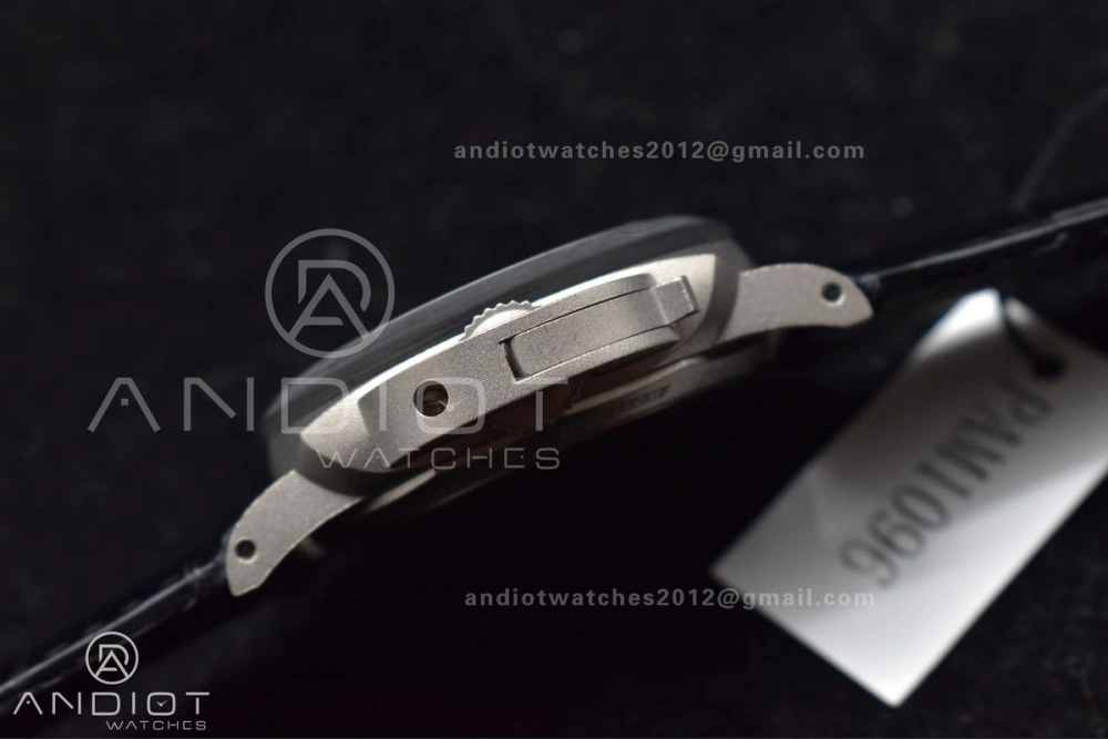 PAM1096 W Luminor GMT 42mm Titanium VSF 1:1 Best Edition Black Dial on Black Leather Strap P.9011 Super Clone