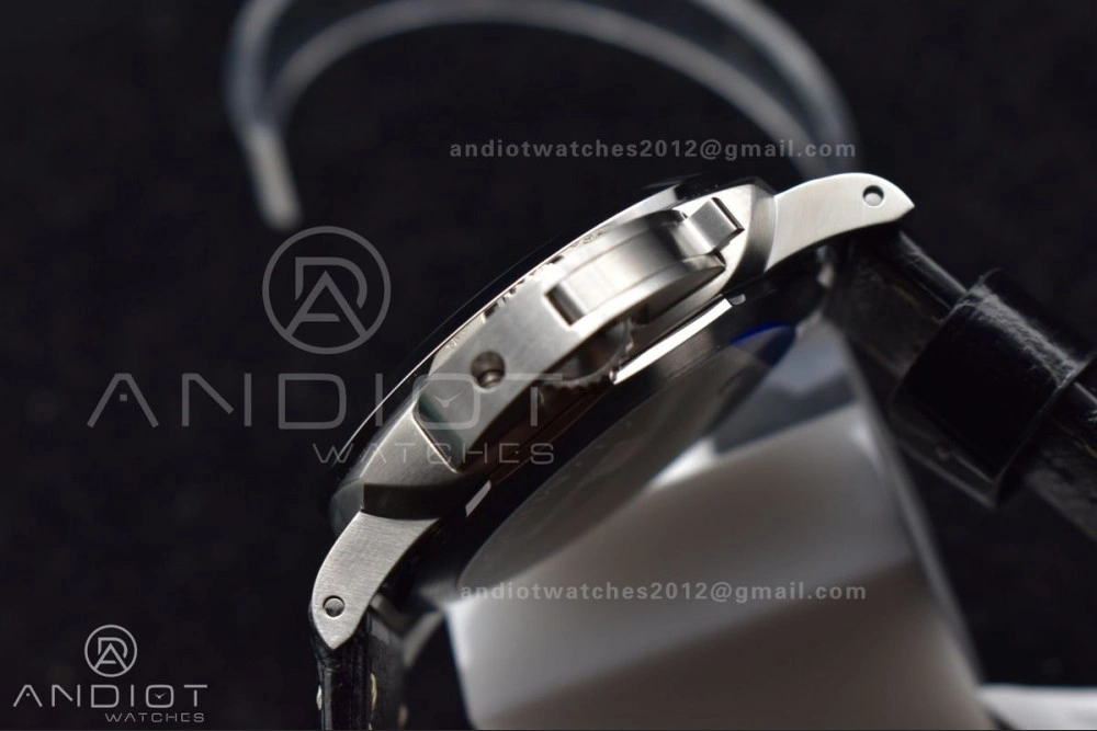 PAM1312  VSF 1:1 Best Edition Black Dial on Black Leather Strap P.9010