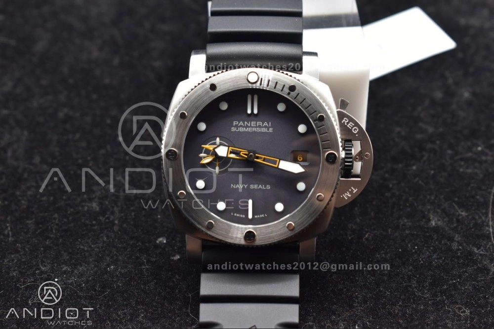 PAM1323 VSF 1:1 Best Edition Grey Dial On Black Rubber Strap P900