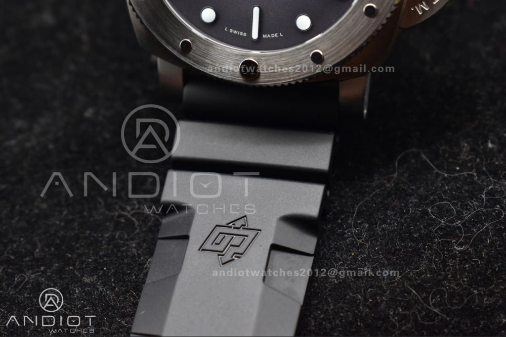 PAM1323 VSF 1:1 Best Edition Grey Dial On Black Rubber Strap P900