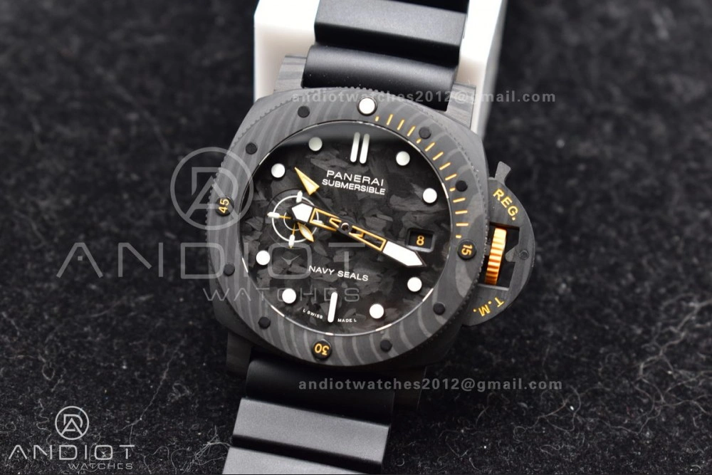 PAM1324 Carbotech VSF 1:1 Best Edition Black Dial On Black Rubber Strap P900