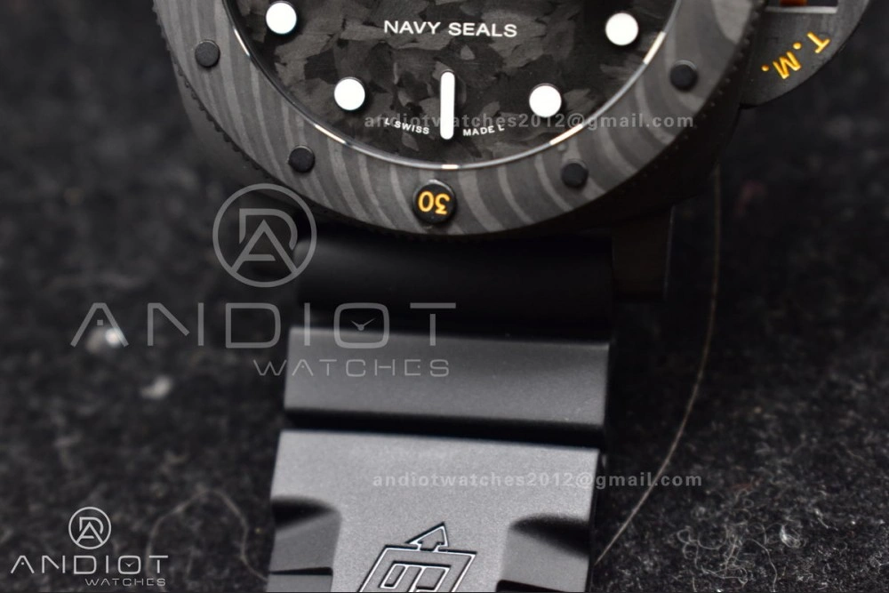 PAM1324 Carbotech VSF 1:1 Best Edition Black Dial On Black Rubber Strap P900