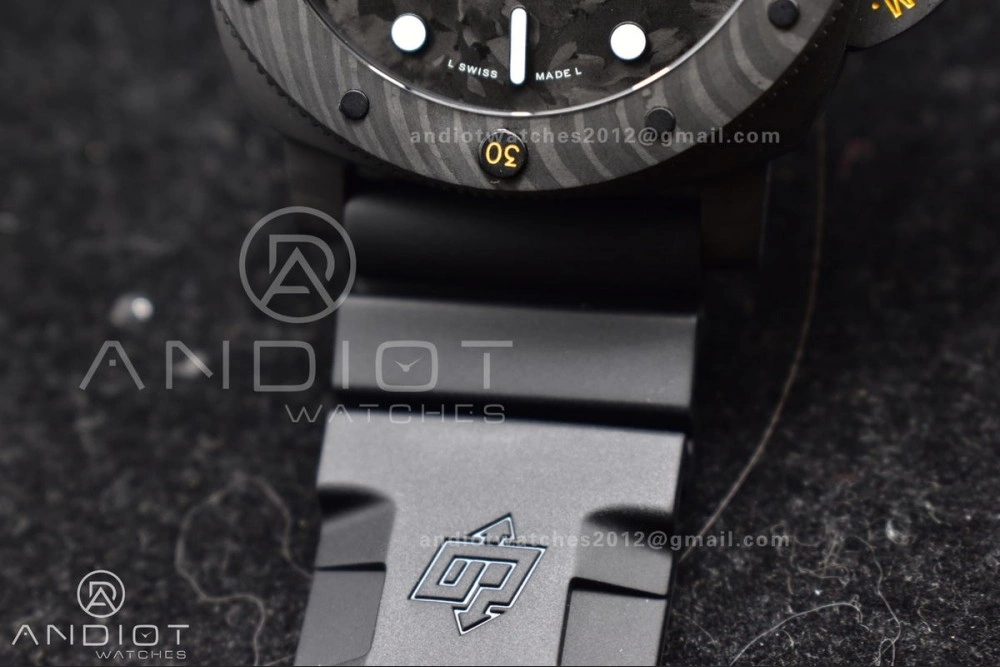 PAM1324 Carbotech VSF 1:1 Best Edition Black Dial On Black Rubber Strap P900