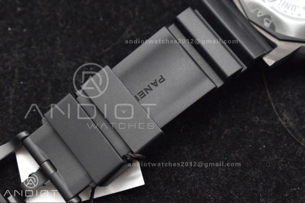 PAM1324 Carbotech VSF 1:1 Best Edition Black Dial On Black Rubber Strap P900