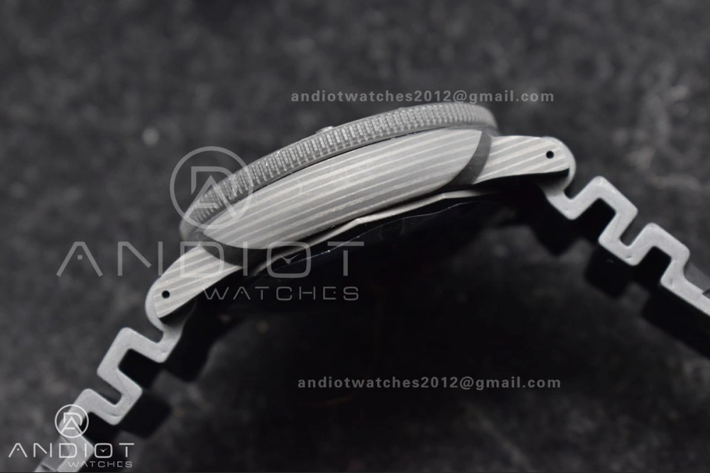 PAM1324 Carbotech VSF 1:1 Best Edition Black Dial On Black Rubber Strap P900