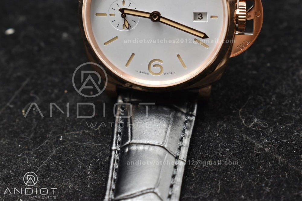 PAM1336 Luminor Due 42mm VSF Best Edition White Dial on Black Leather Strap P900